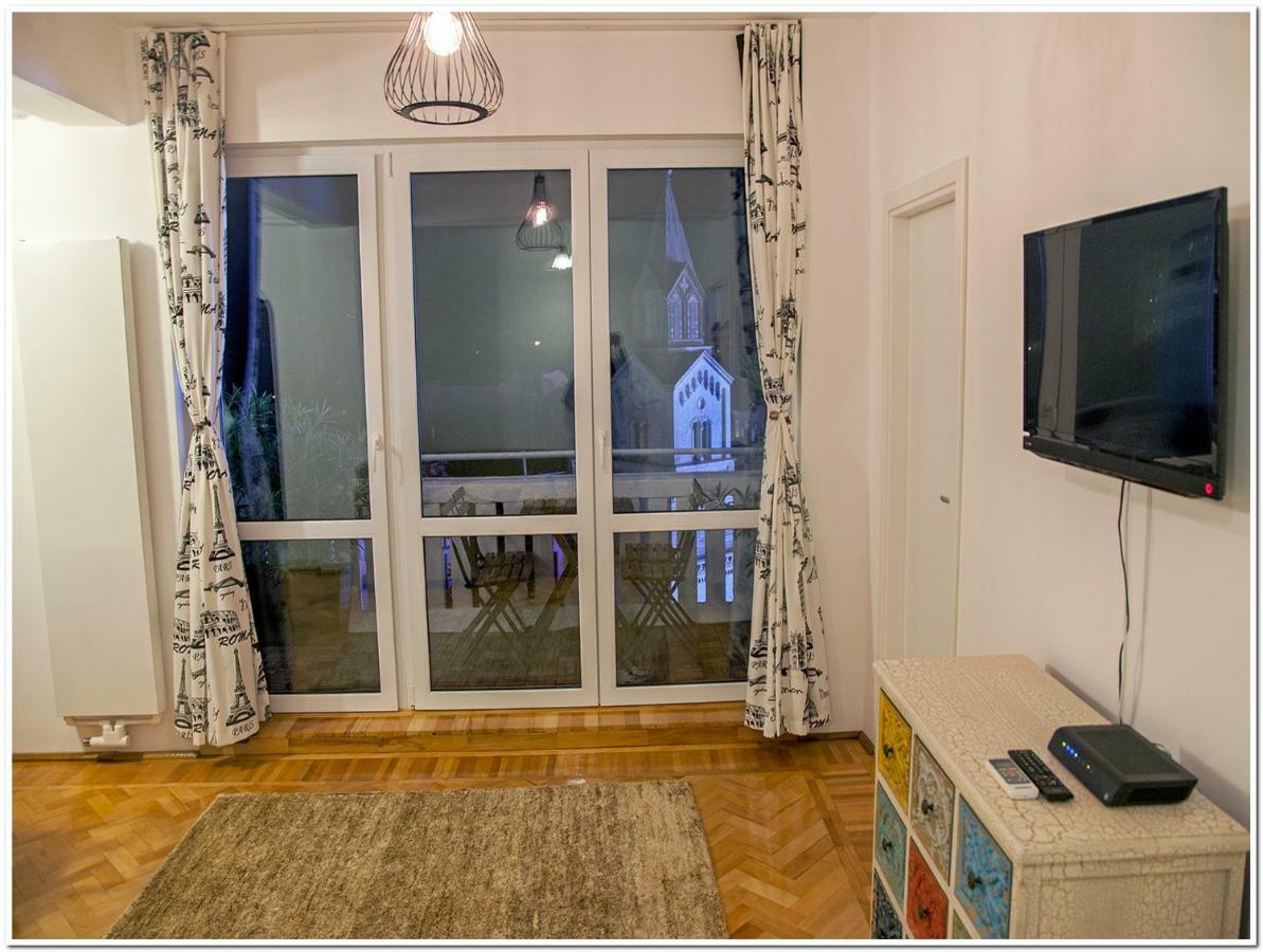 Skyview Old Town Apartment Bukarest Eksteriør billede